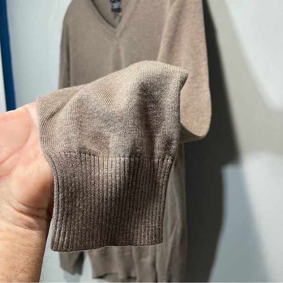 NWT Jos. A. Bank Signature Collection V-Neck Sweater Size XL - Picture 6 of 12